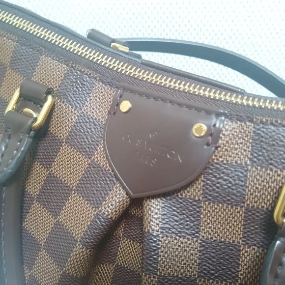 Authentic Louis Vuitton Sienna Damier Ebene MM Crossbody Bag with Strap - Picture 2 of 14